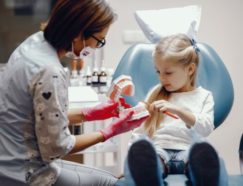 Dentista pediatrico per bambini, cosa fa?